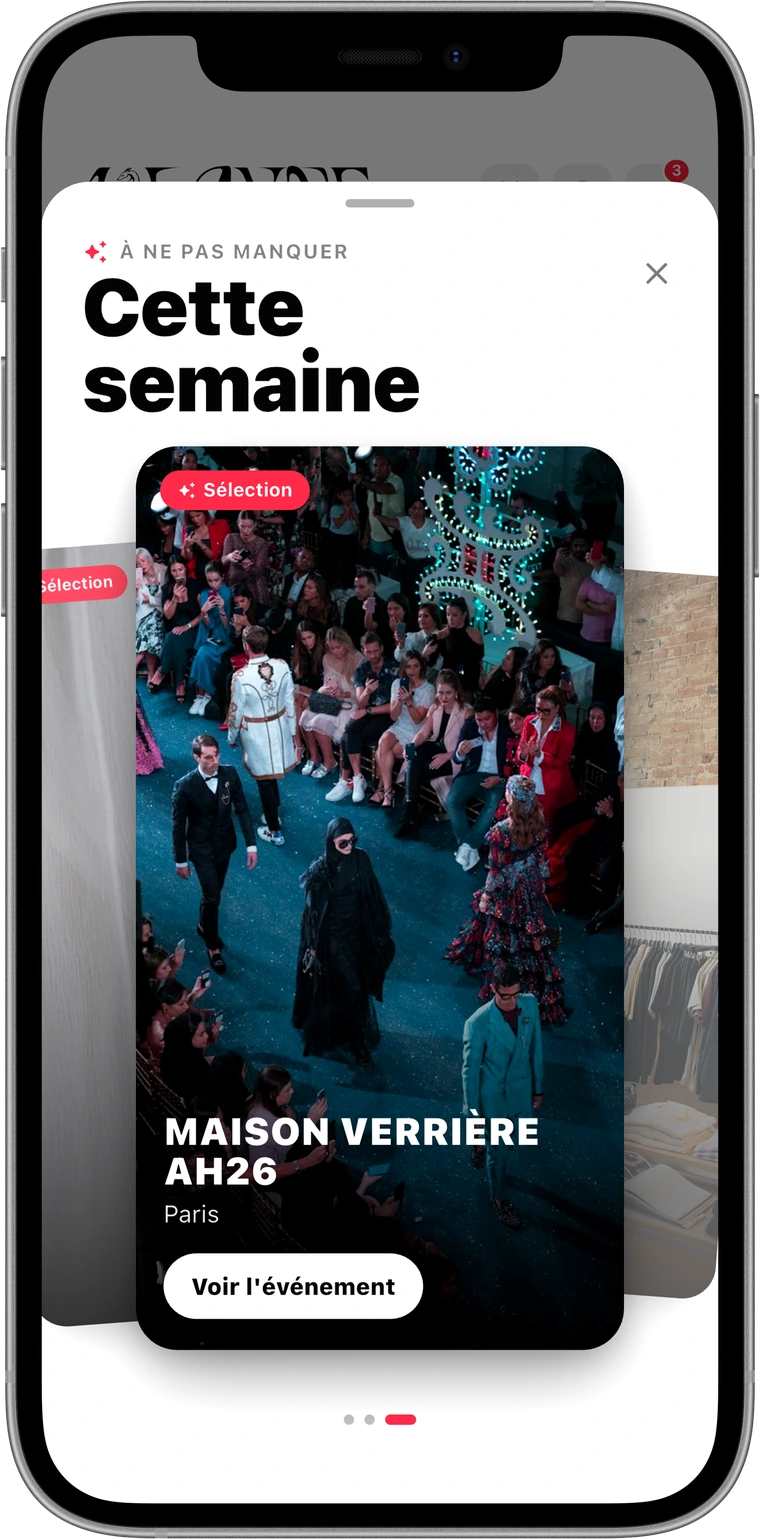 La sélection de la semaine dans l'application : une carte pleine largeur portant le badge Sélection.